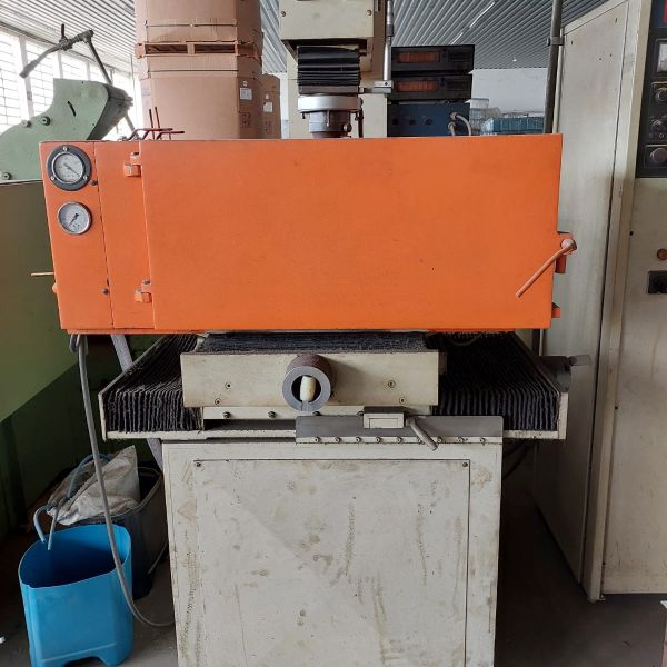 Eletroerosão por Penetração RESITRON 875