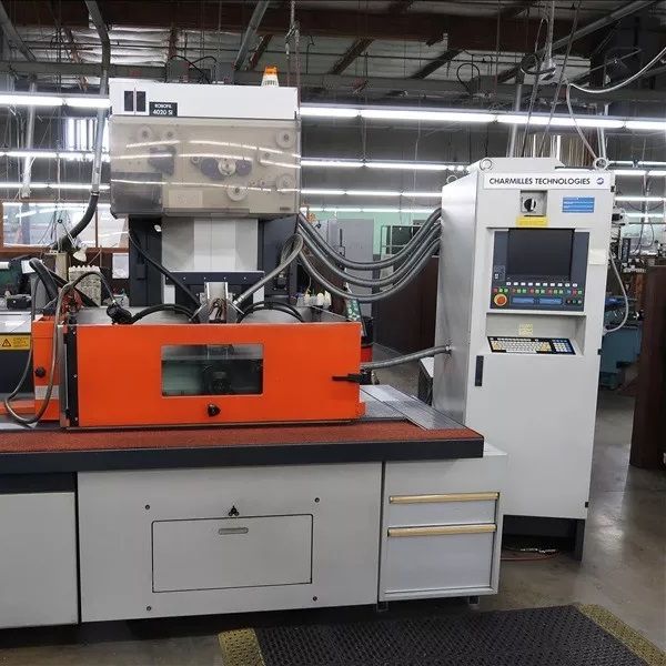 Eletroerosão a Fio CHARMILLES ROBOFIL 4020SI