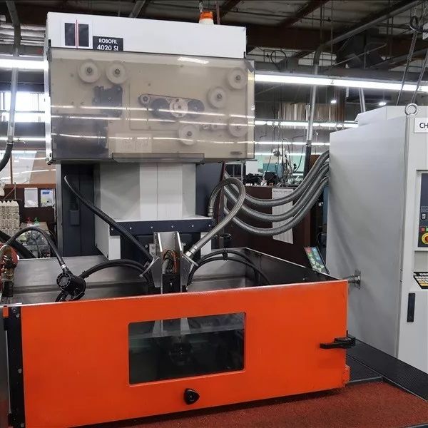 Eletroerosão a Fio CHARMILLES ROBOFIL 4020SI