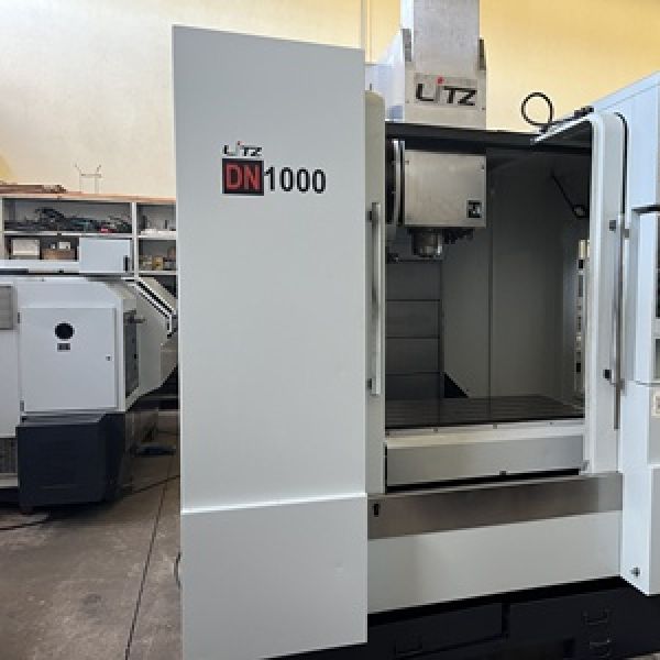 Centro de Usinagem Vertical VEKER LITZ DN-1000