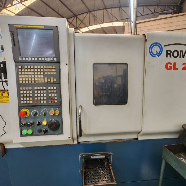 Torno CNC ROMI GL240M