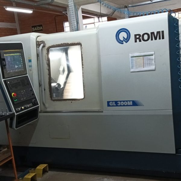 Torno CNC ROMI GL300M
