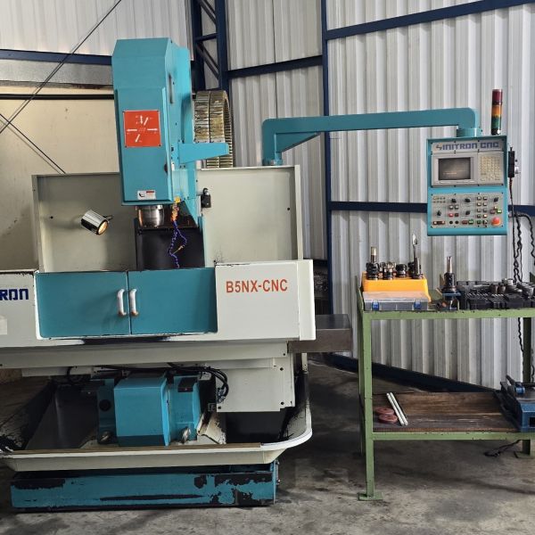 Fresadora CNC SINITRON B5NX